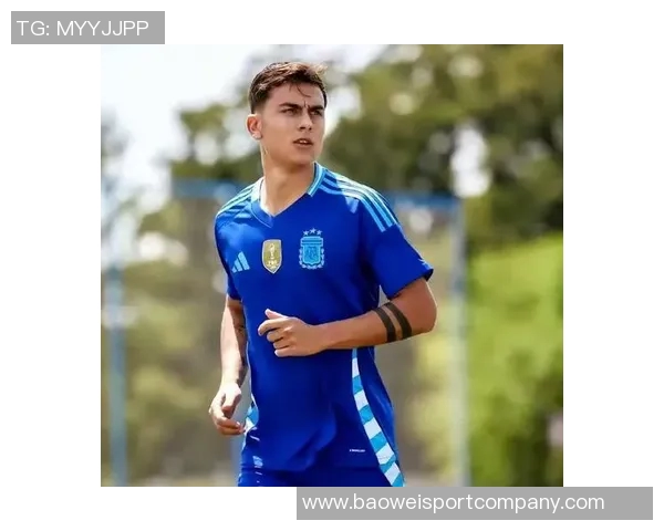 迪巴拉兄弟与博卡青年洽谈冬季转会事宜引关注